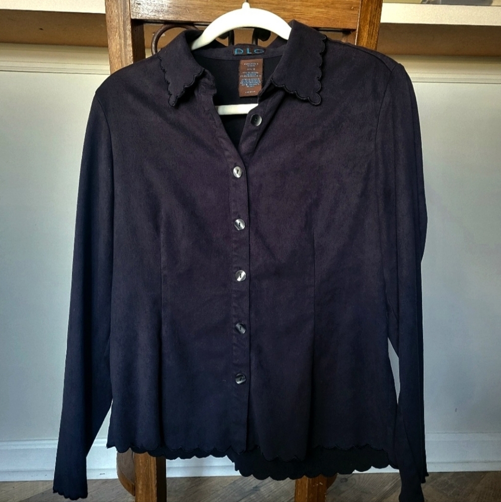 DLG Vintage Women's Scalloped Velvet Top - Size 10